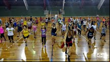 Aula de zumba beneficente lota Ginásio de Esportes mais uma vez
